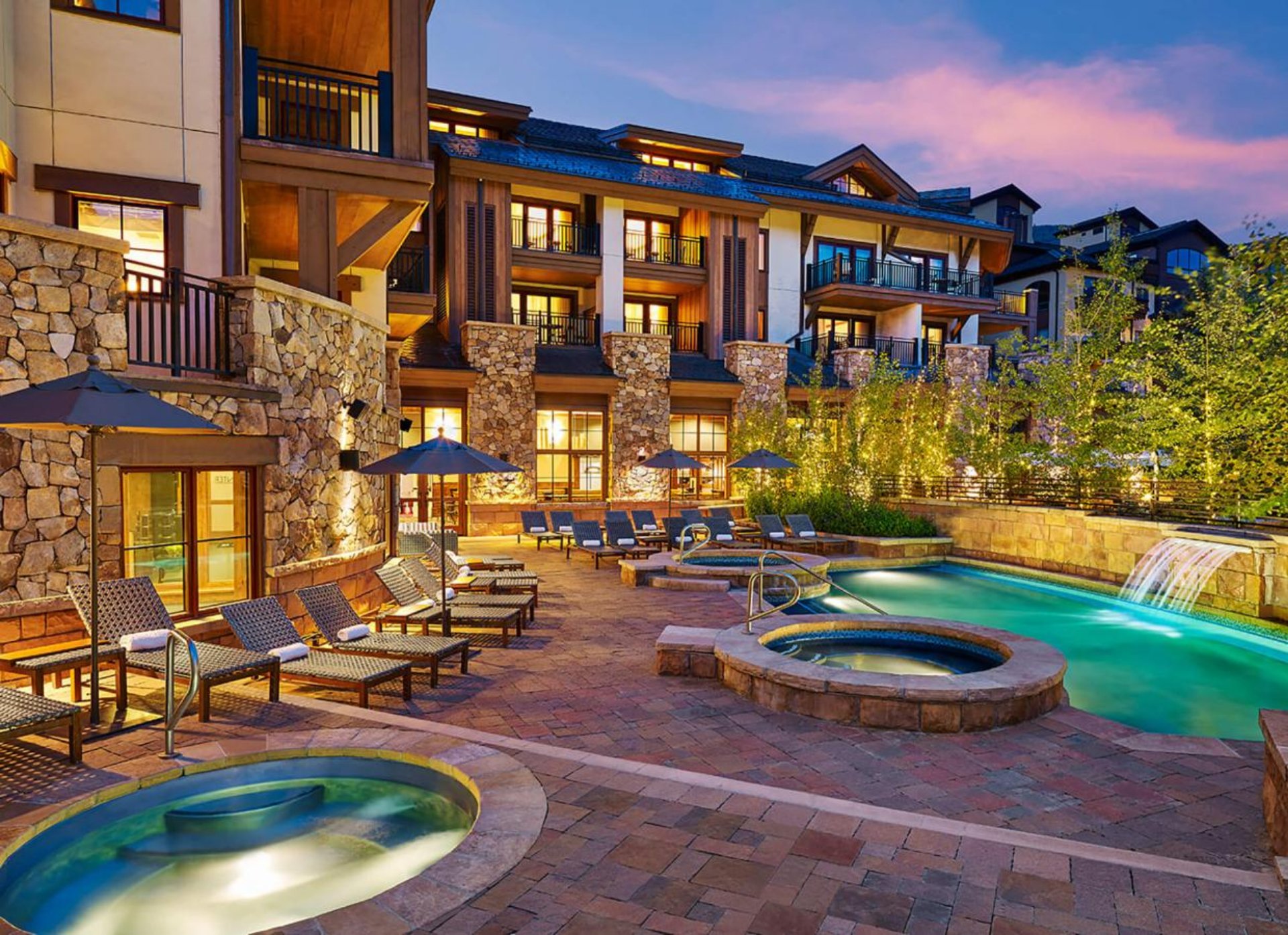 Full Private Condo within a 5 Star Hotel, Vail Village Location