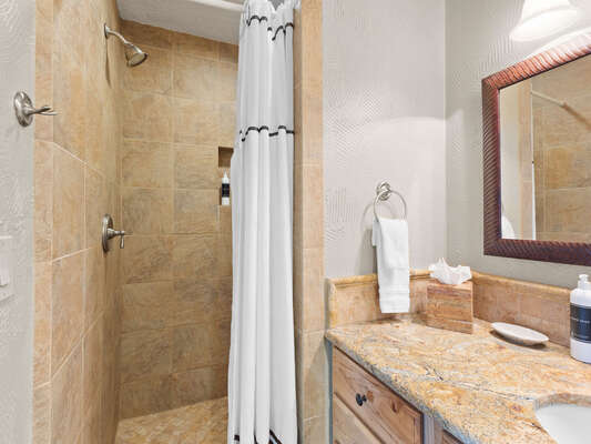 Bathroom / Shower
