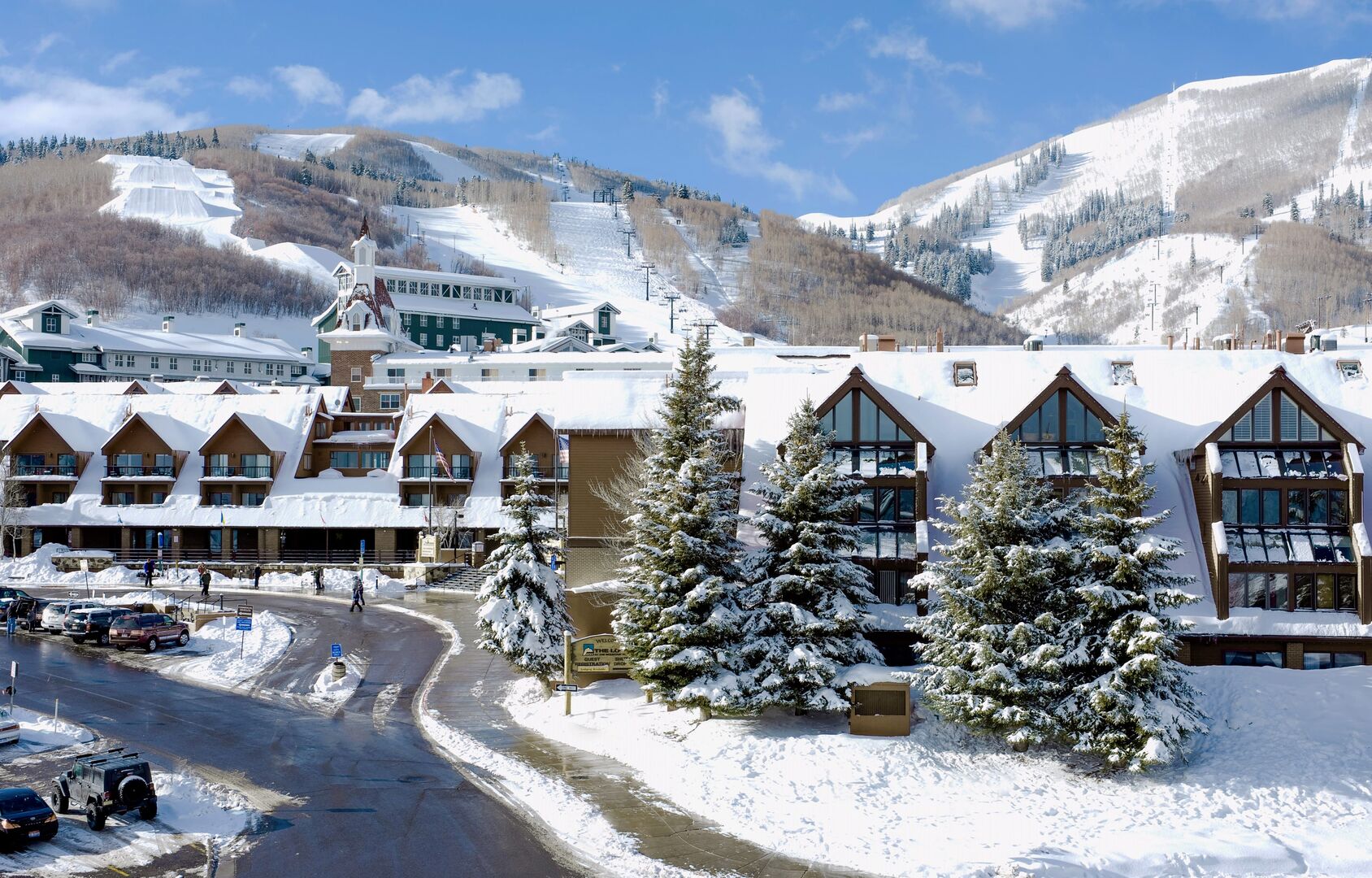 The Lodge at Mountain Village in the winter