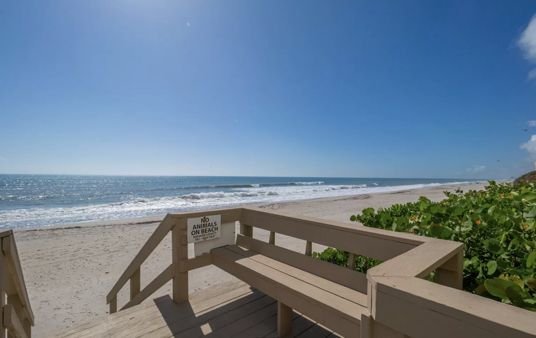 Boardwalk to the beach