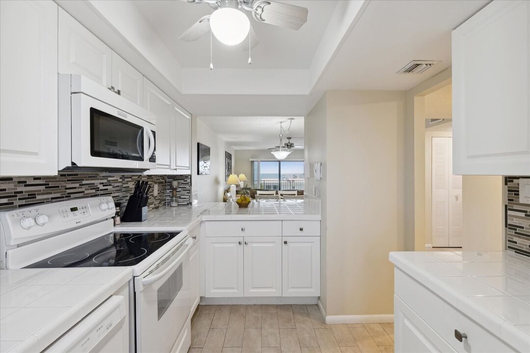 Beautifully updated kitchen, cook with a view.