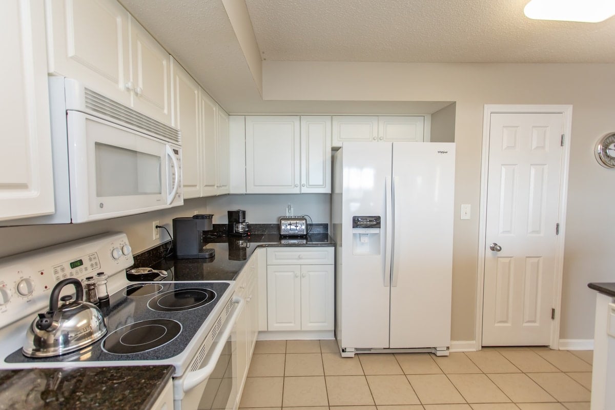 Yacht Club 1-1103 - North Myrtle Beach