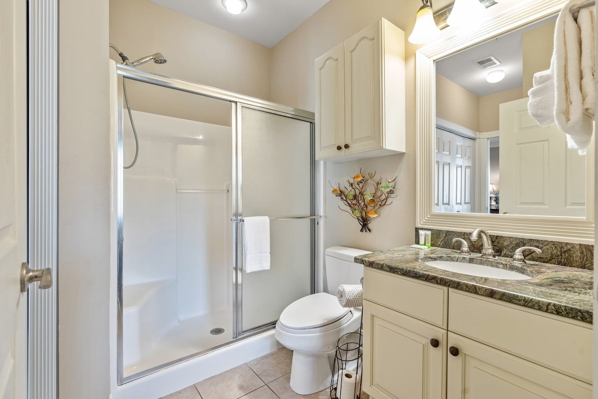 Magnolia Pointe Luster Leaf 4837-301 - Myrtle Beach