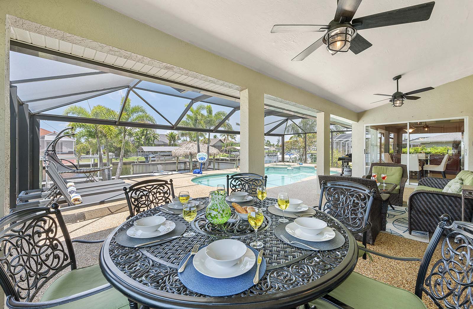 Al Fresco Dining with a View