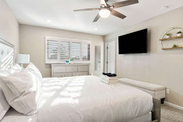 Primary Bedroom 1 (Upper Level) with King size bed