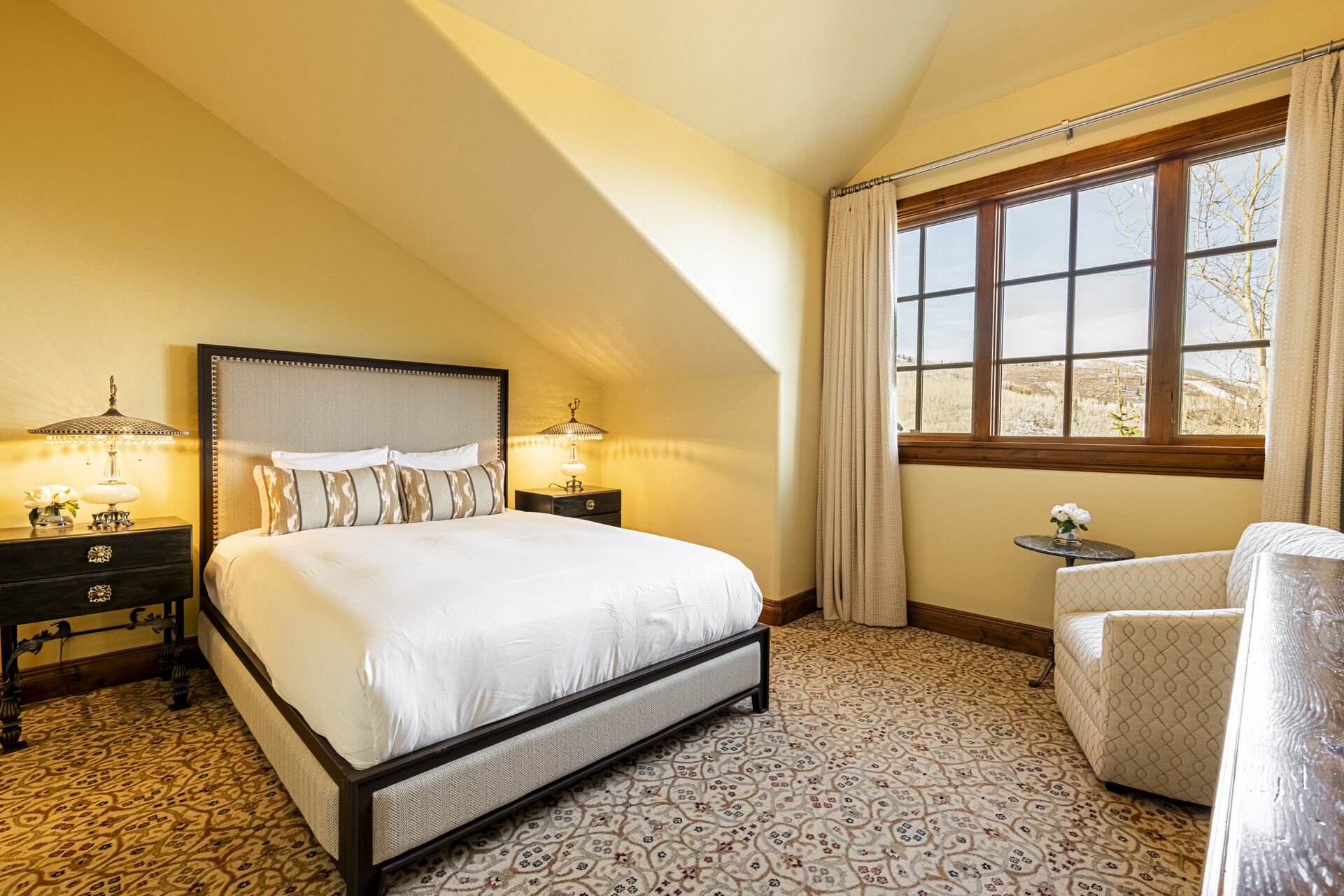3rd level master bedroom 4 with a queen bed 3rd level master bedroom 4 with a queen bed