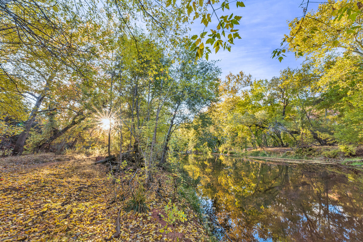 Private Oak Creek Access!