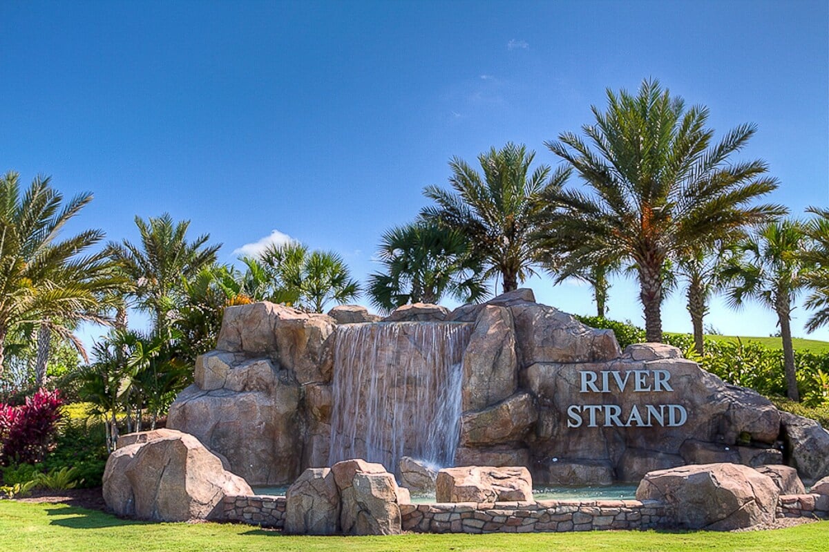 River Strand
