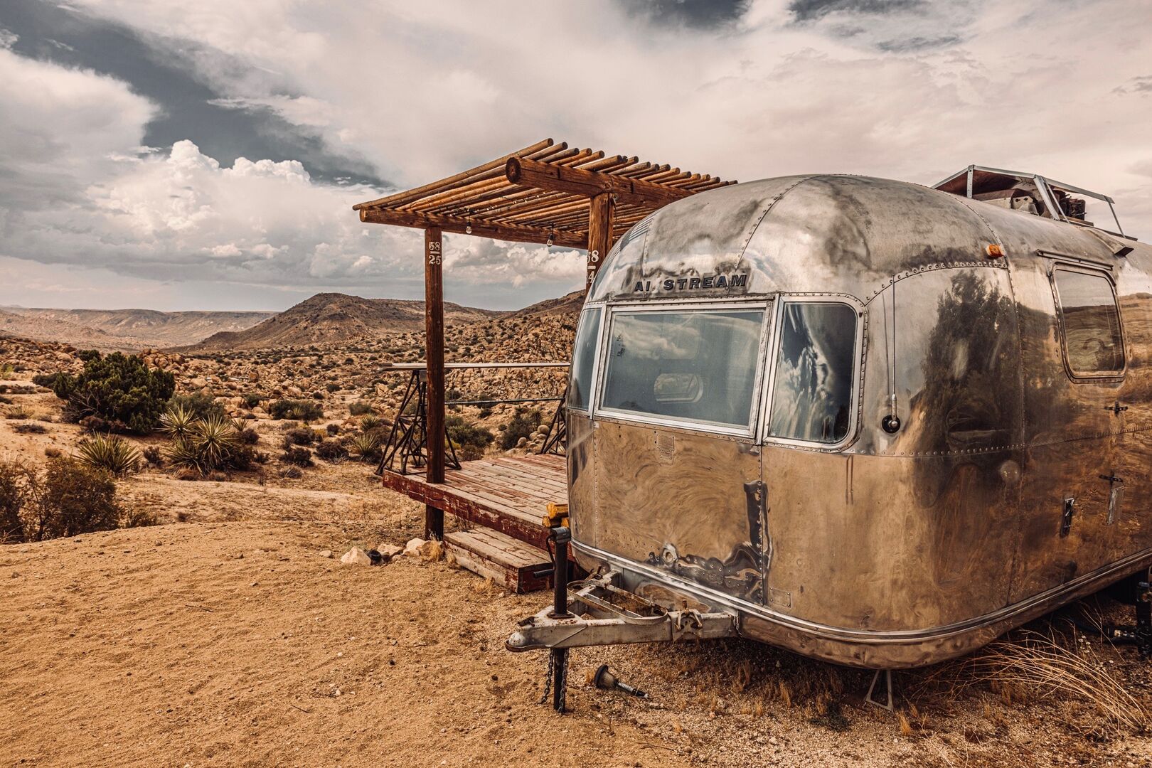 The vintage airstream is for photographic purposes only, guest use inside the airstream is prohibited.