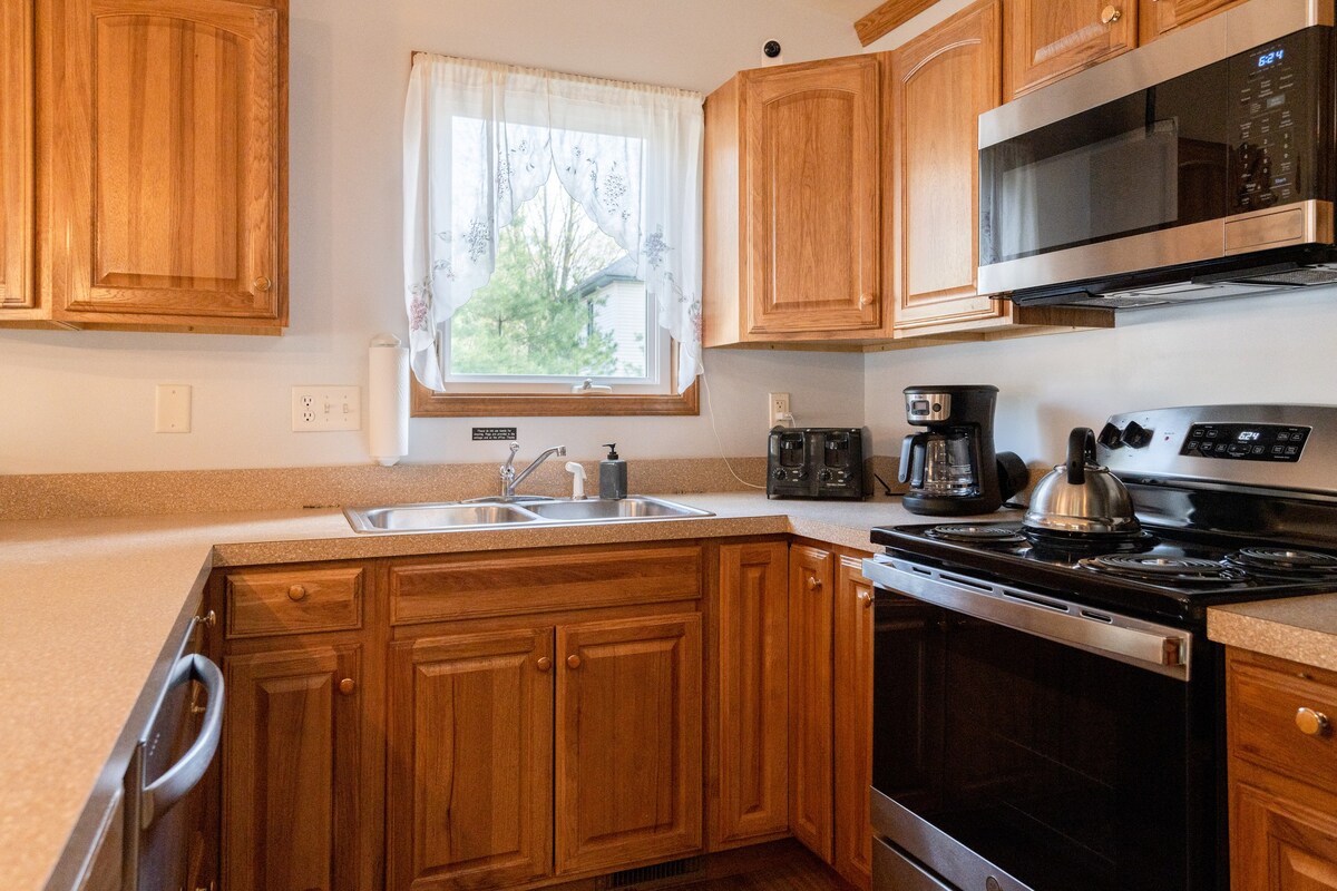 Fully Stocked Kitchen