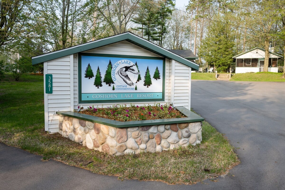 Goshorn Lake Resort has been offering a picture perfect destination for generations of families and friends looking to enjoy a truly relaxing and worry free vacation experience.