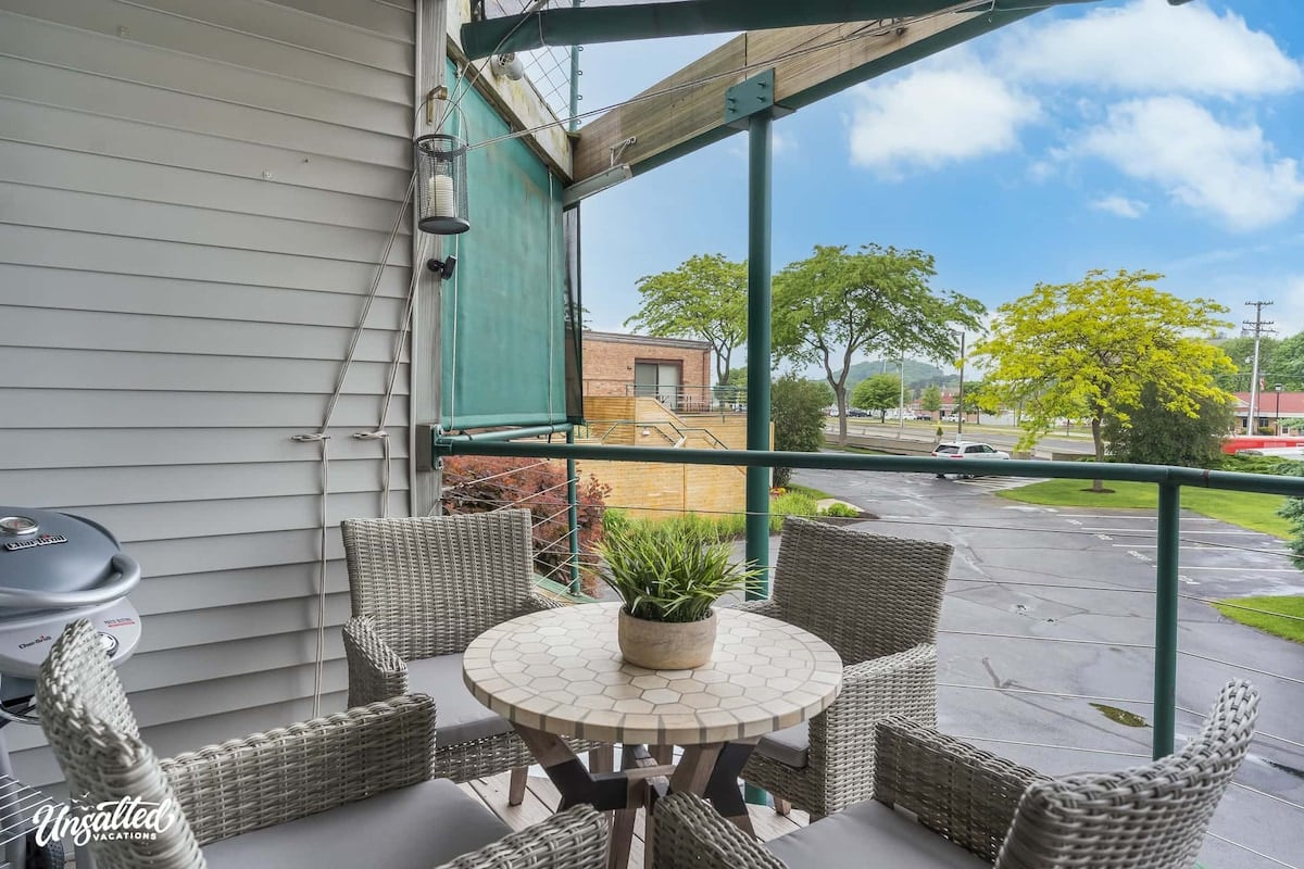 second level deck with small dining set