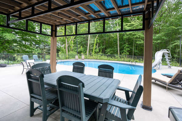 BluSprings Table and Pool
