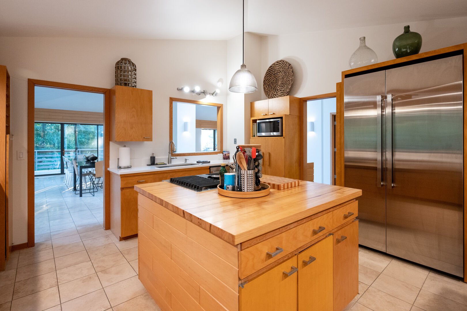 Fully Stocked Kitchen
