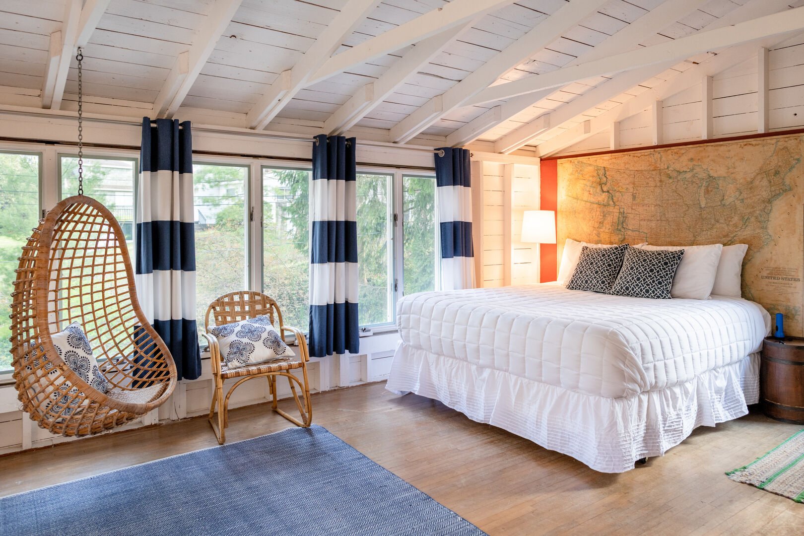 Bedroom 5 (bunkhouse) with 2 twin beds and one king bed