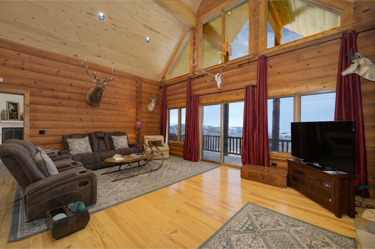 StayWinterPark 2665 Golden Eagle main living room