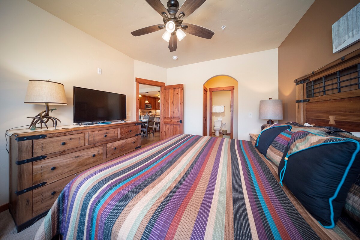 SWP Cozens Point I 201 master bedroom TV