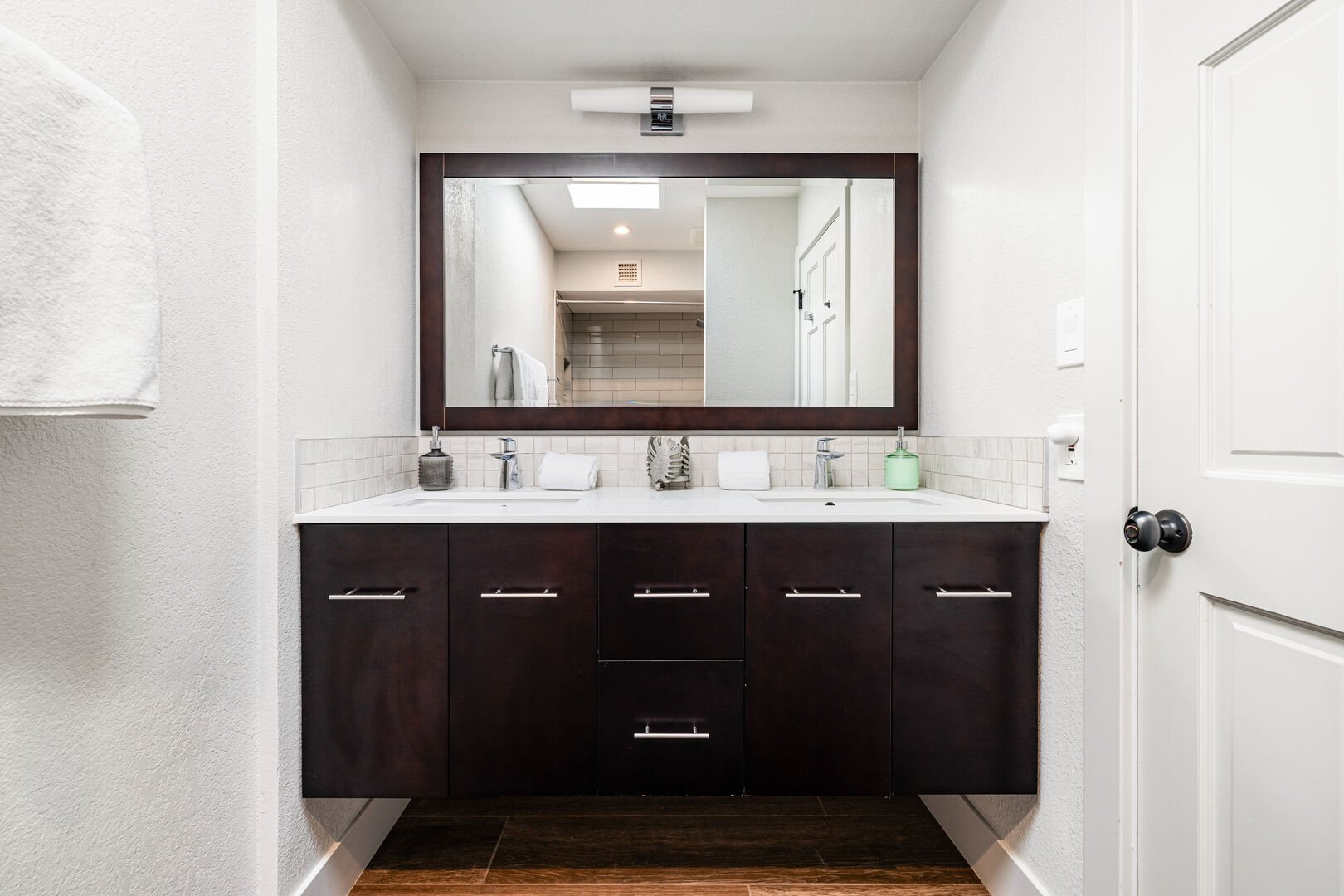 Shared bathroom with double vanity