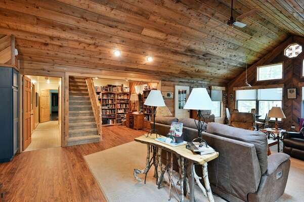Living Room with vaulted ceilings and open concept give a spacious feel to the Cabin.